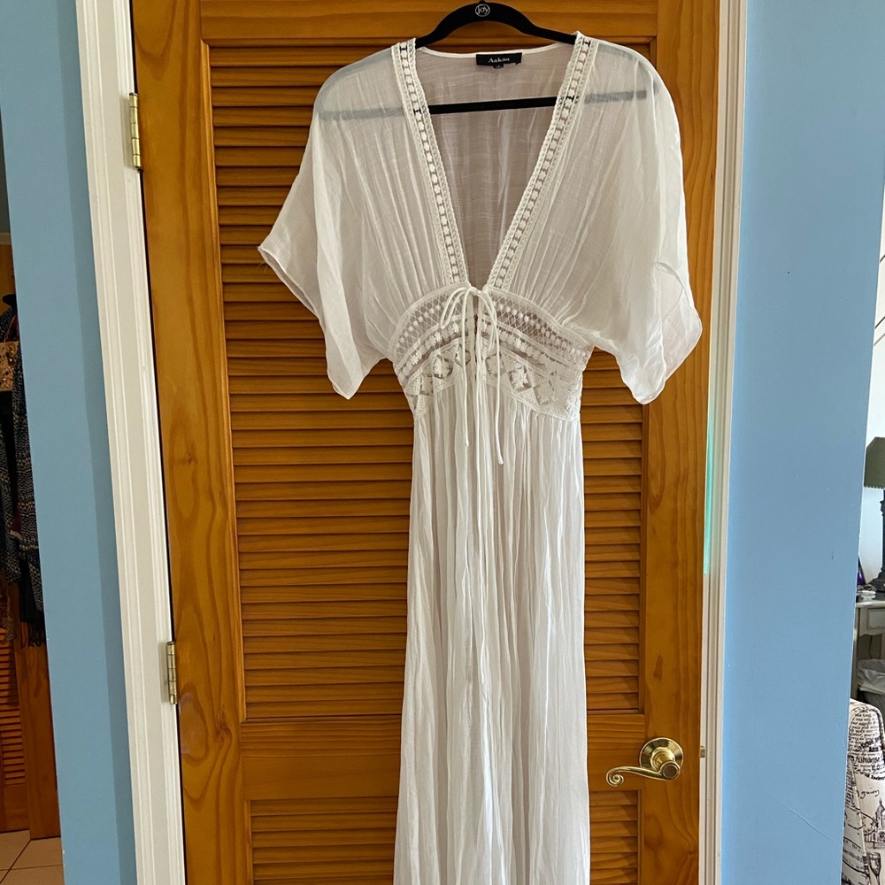 Cute white beach cover